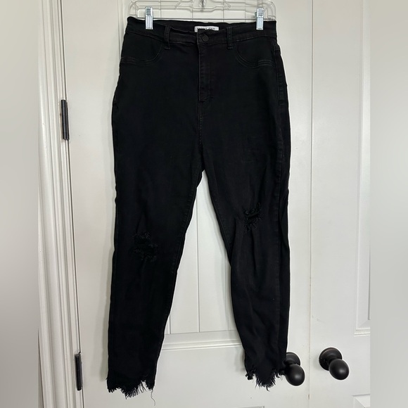 Encore Women's Black Distressed Ankle Jeans - Picture 1 of 5